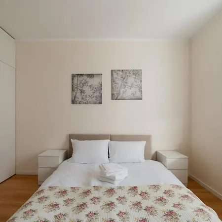 Apartment Grunwald Homely By Bookinghost *